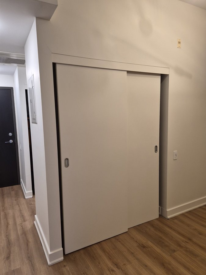 233 Carlaw Avenue - Photo 5