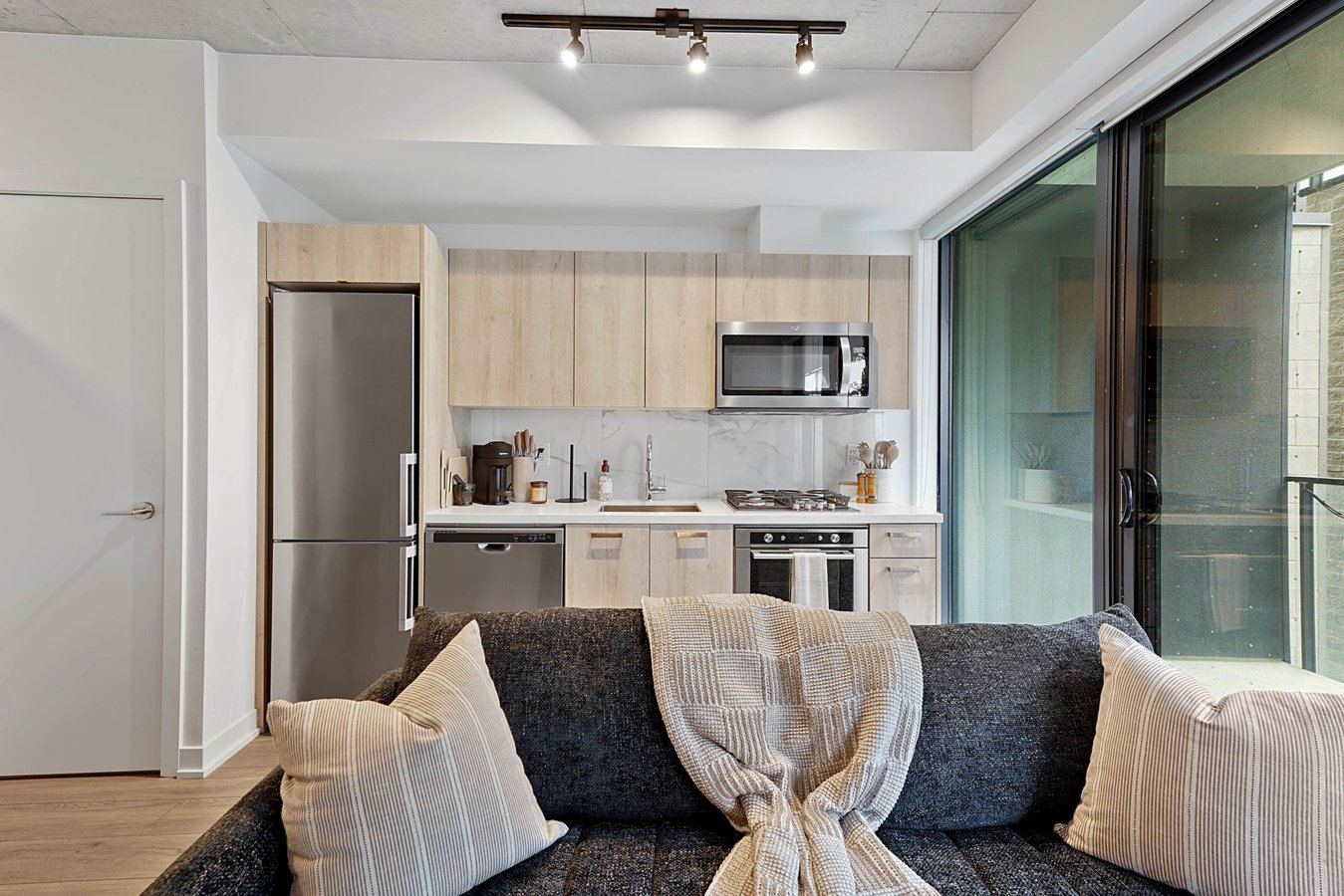 458 Richmond Street West - Photo 5
