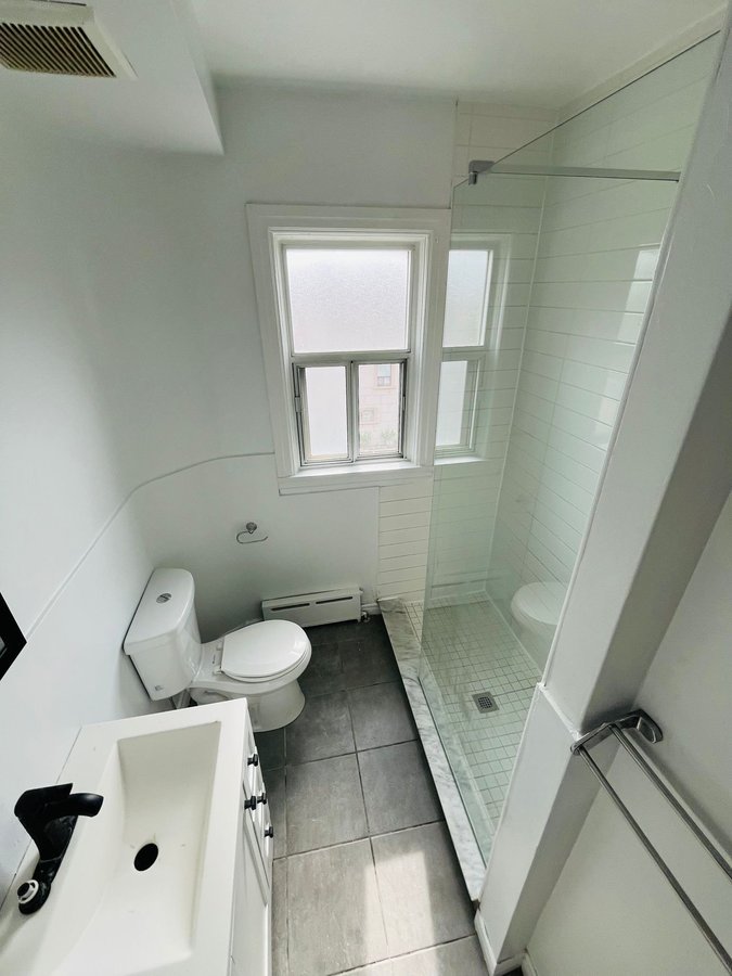 966 Saint Clair Avenue West - Photo 3