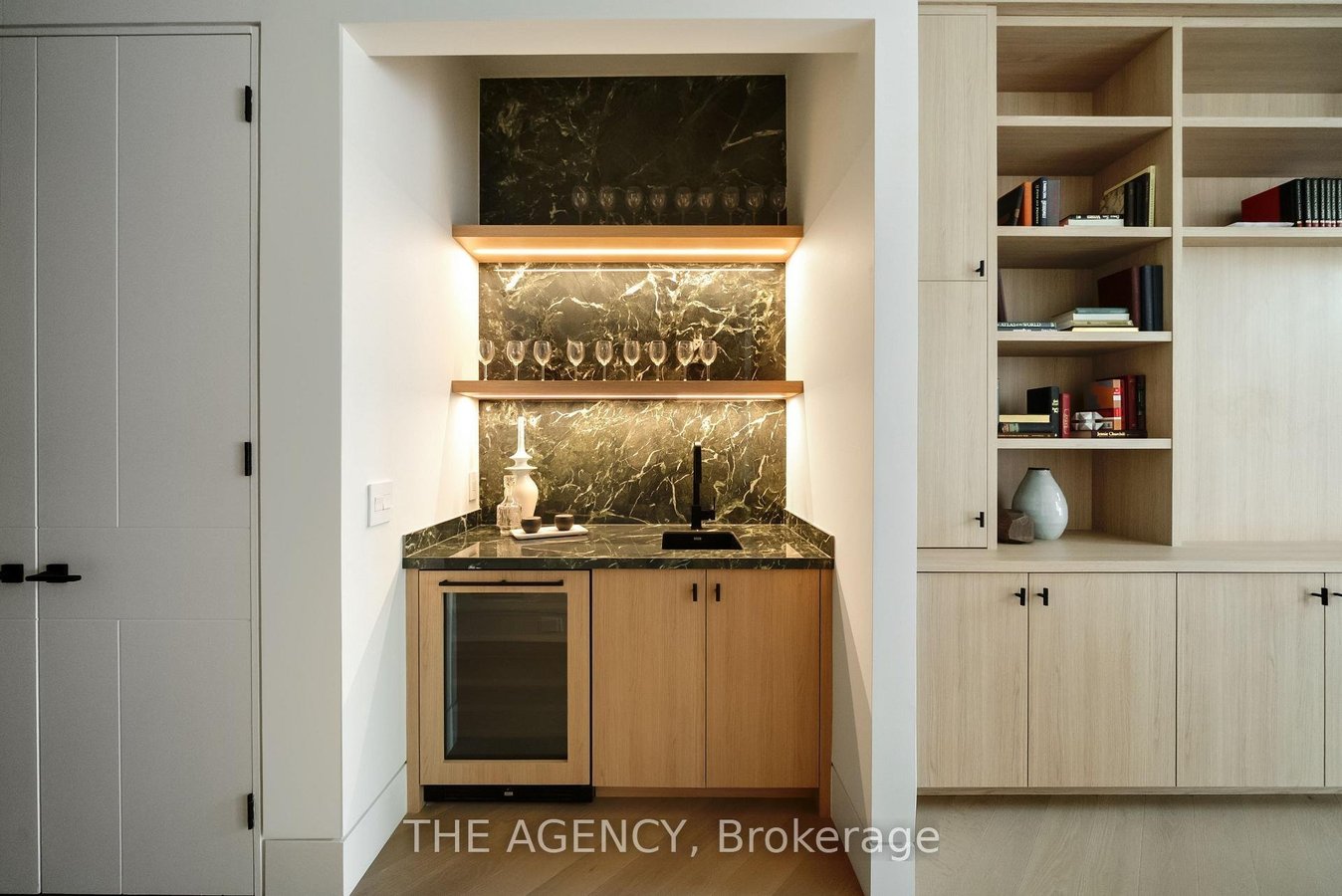 126 Sherwood Avenue - Photo 6