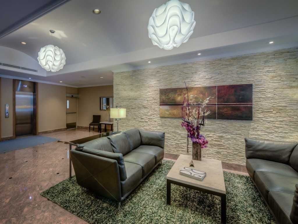45 Carlton Street - Photo 13