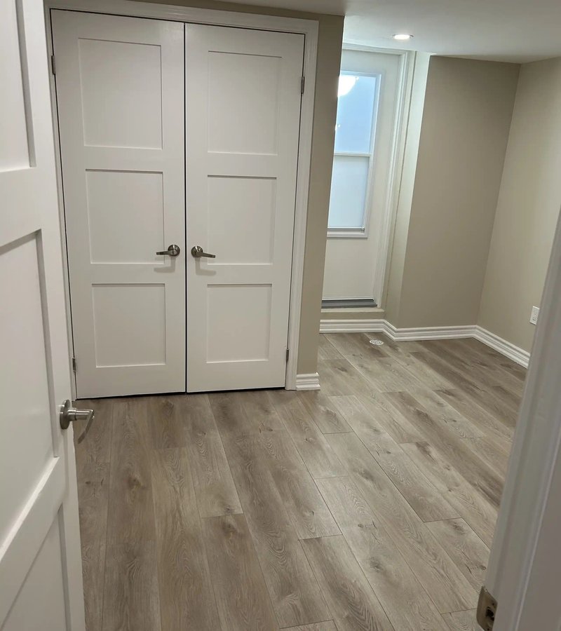1365 King Street West - Photo 6