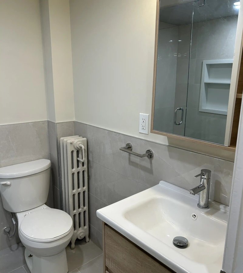 1365 King Street West - Photo 7