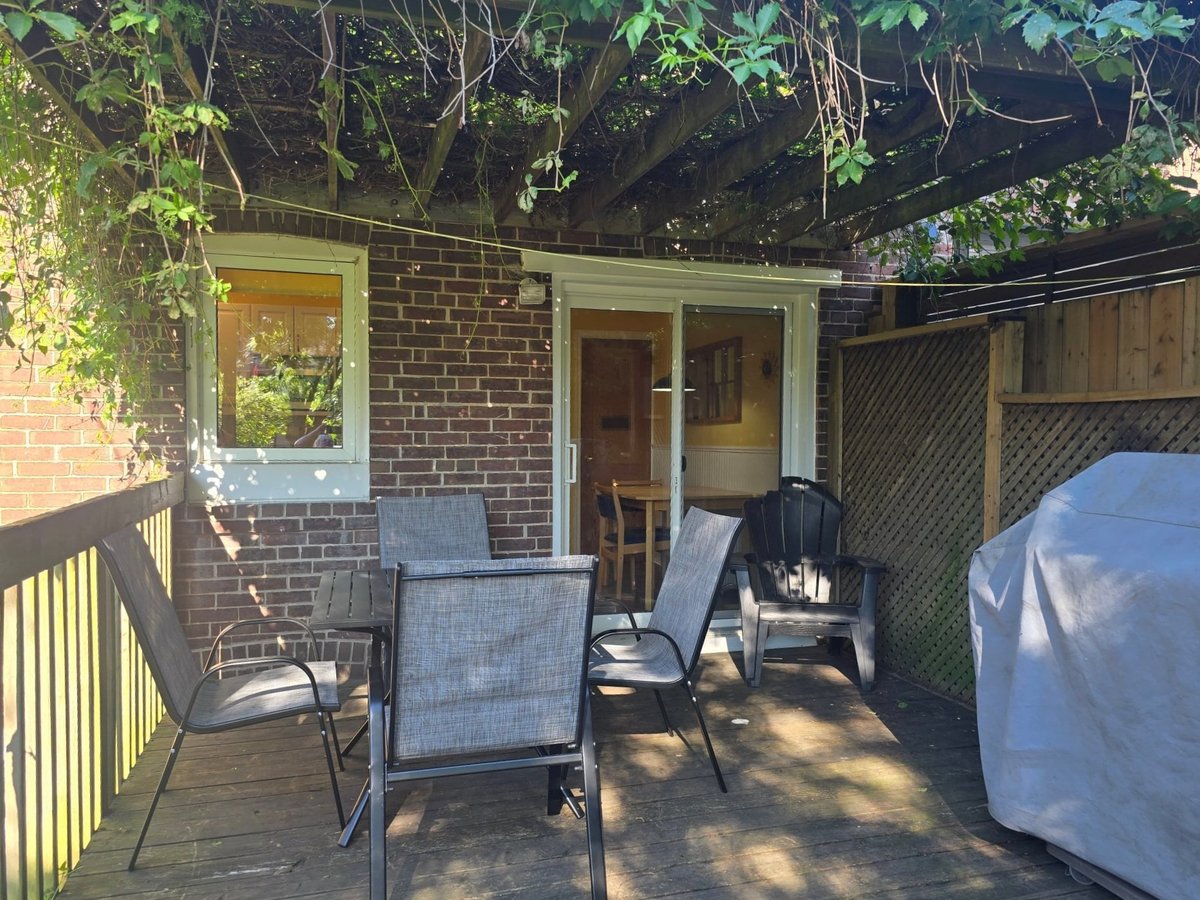 26 Thurston Road - Photo 10
