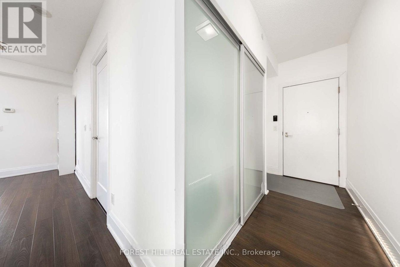 1306 - 120 HARRISON GARDEN BOULEVARD - Photo 2