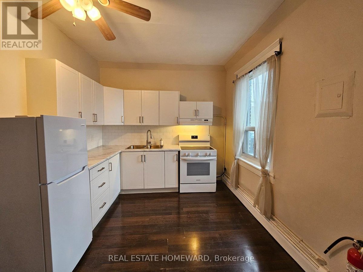 A - 733 PAPE AVENUE - Photo 1