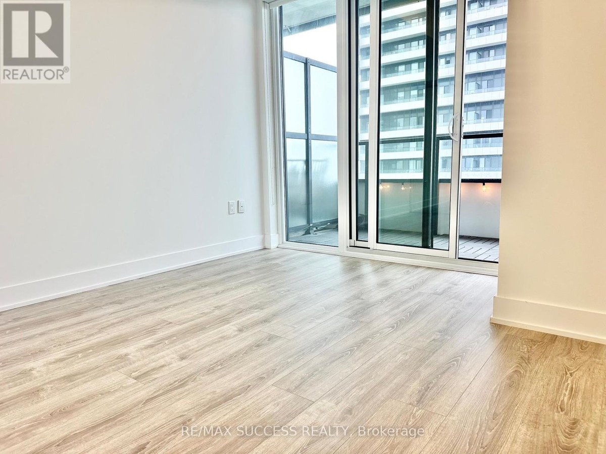 2617 - 30 SHORE BREEZE DRIVE - Photo 17