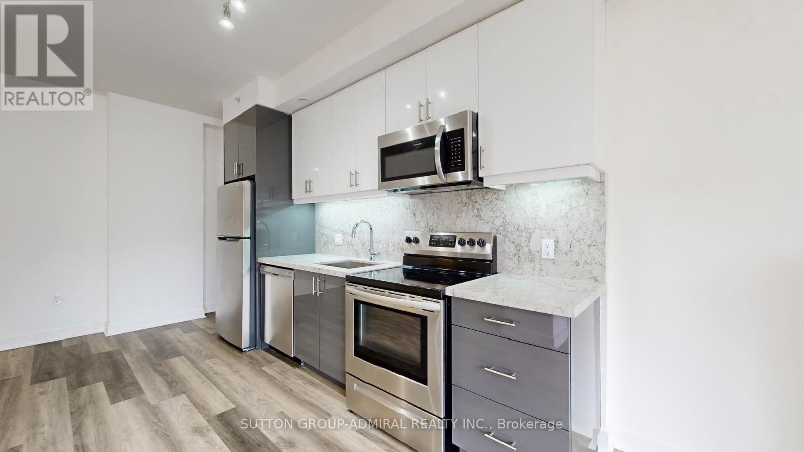 11 - 57 FINCH AVENUE W - Photo 8