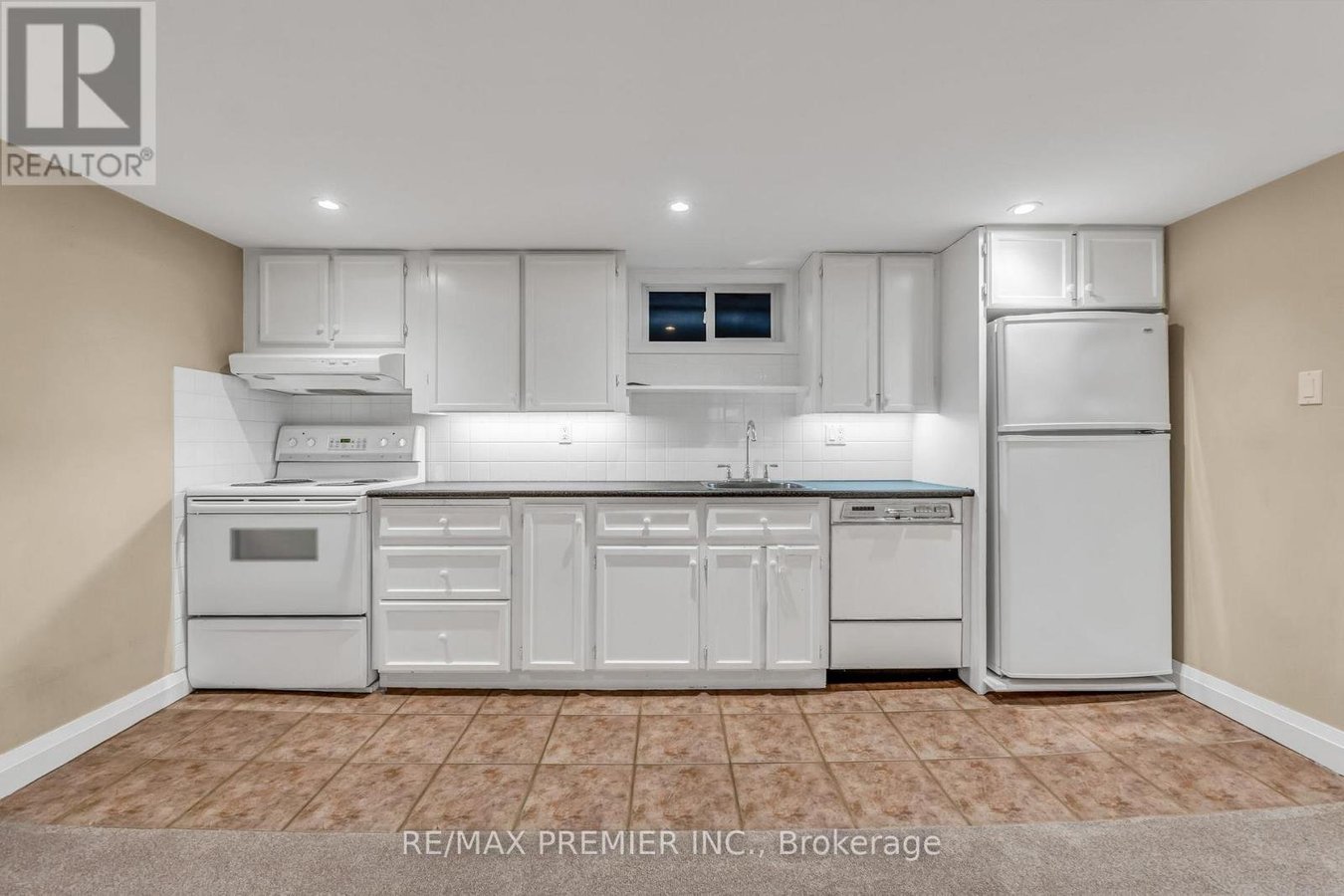 LOWER LEVEL - 5 KILLARNEY ROAD - Photo 5