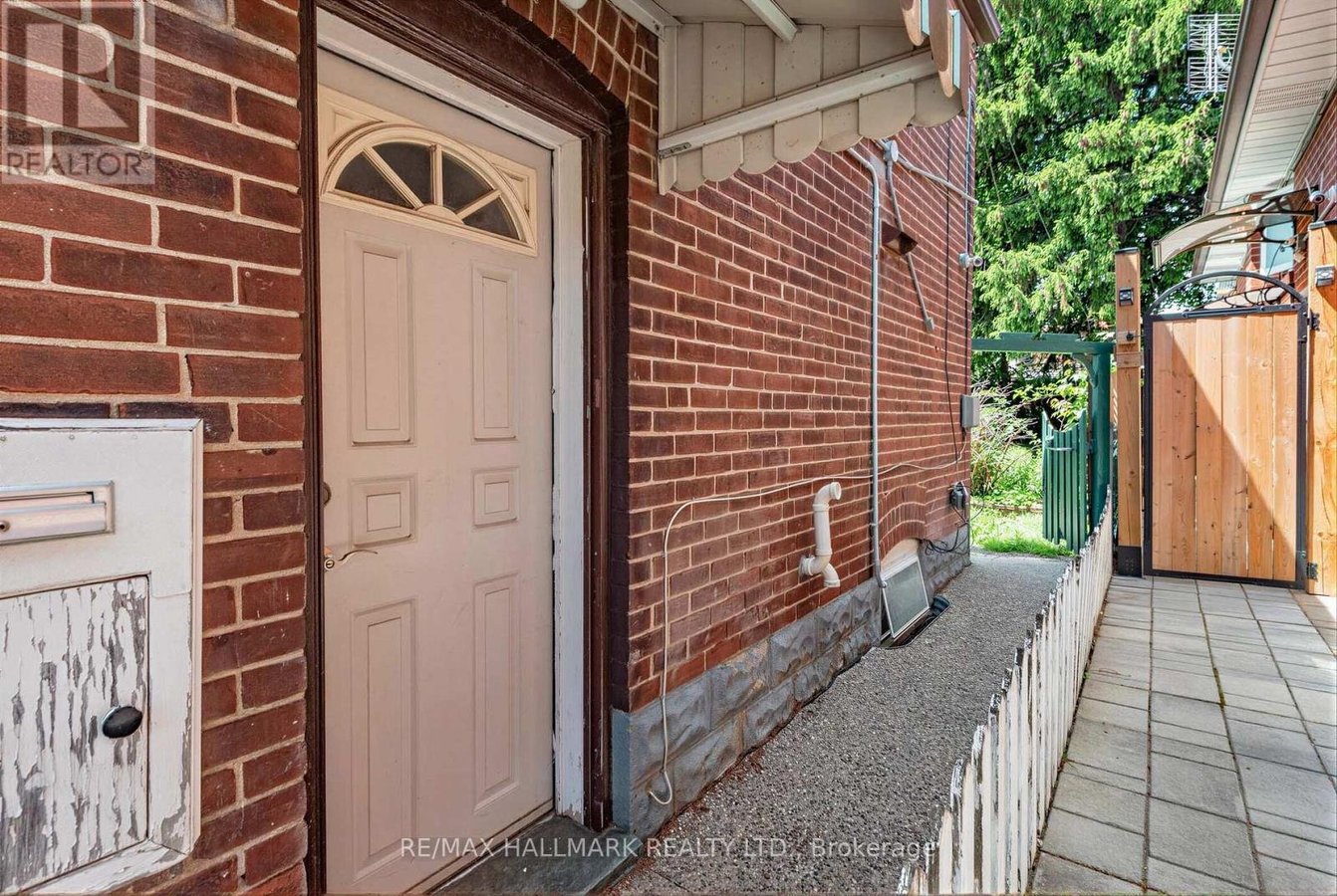 BASEMENT - 10 HARTLEY AVENUE - Photo 2