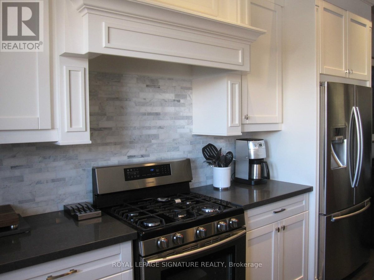 18B ALGOMA STREET - Photo 14