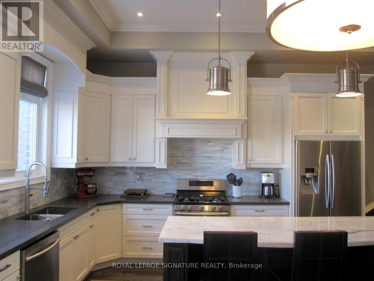 18B ALGOMA STREET - Photo 18
