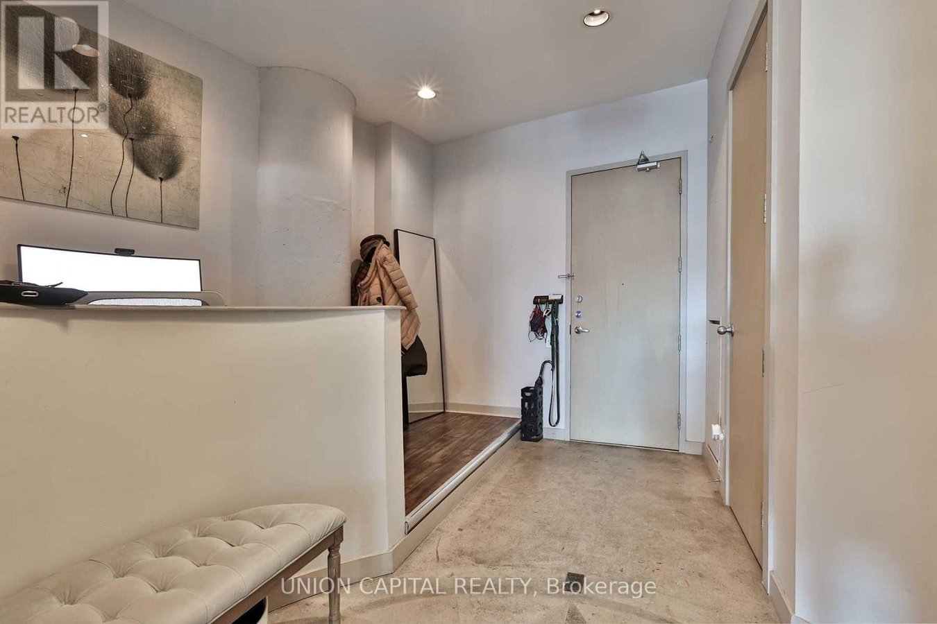 708 - 155 DALHOUSIE STREET - Photo 2