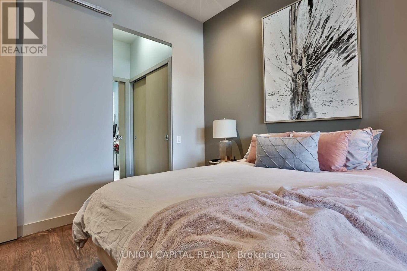 708 - 155 DALHOUSIE STREET - Photo 5