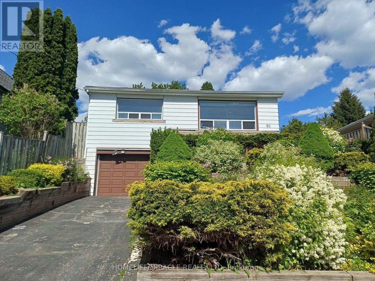 91 PITT AVENUE - Photo 1