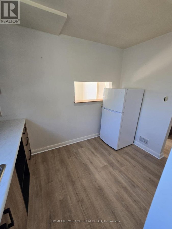 91 PITT AVENUE - Photo 6
