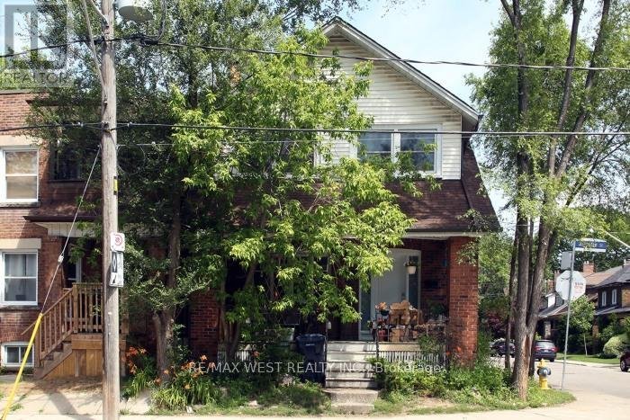 UPPER LEVEL - 420 ANNETTE STREET - Photo 1
