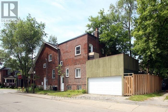 UPPER LEVEL - 420 ANNETTE STREET - Photo 3