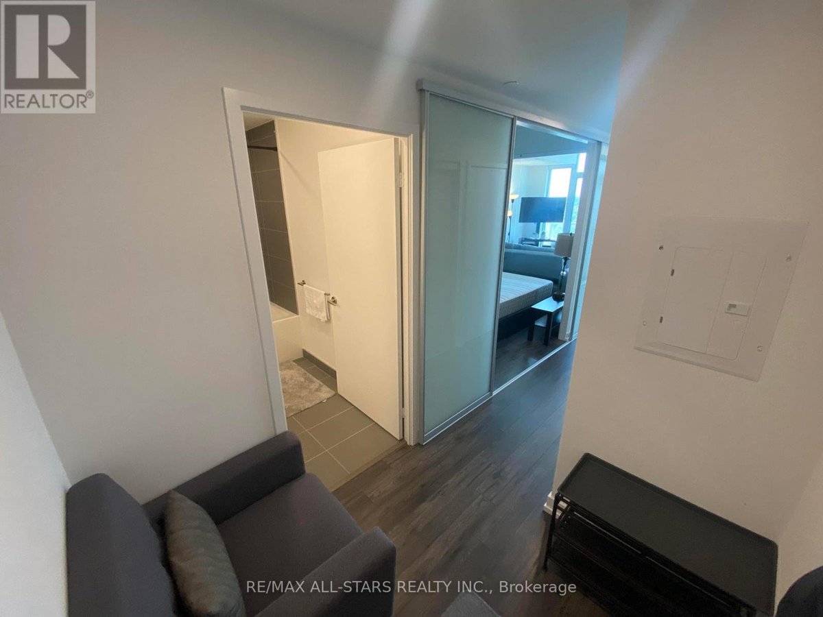 2302 - 33 HELENDALE AVENUE - Photo 6