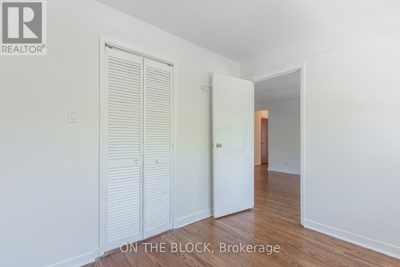 2 - 883 ST CLAIR AVENUE W - Photo 6