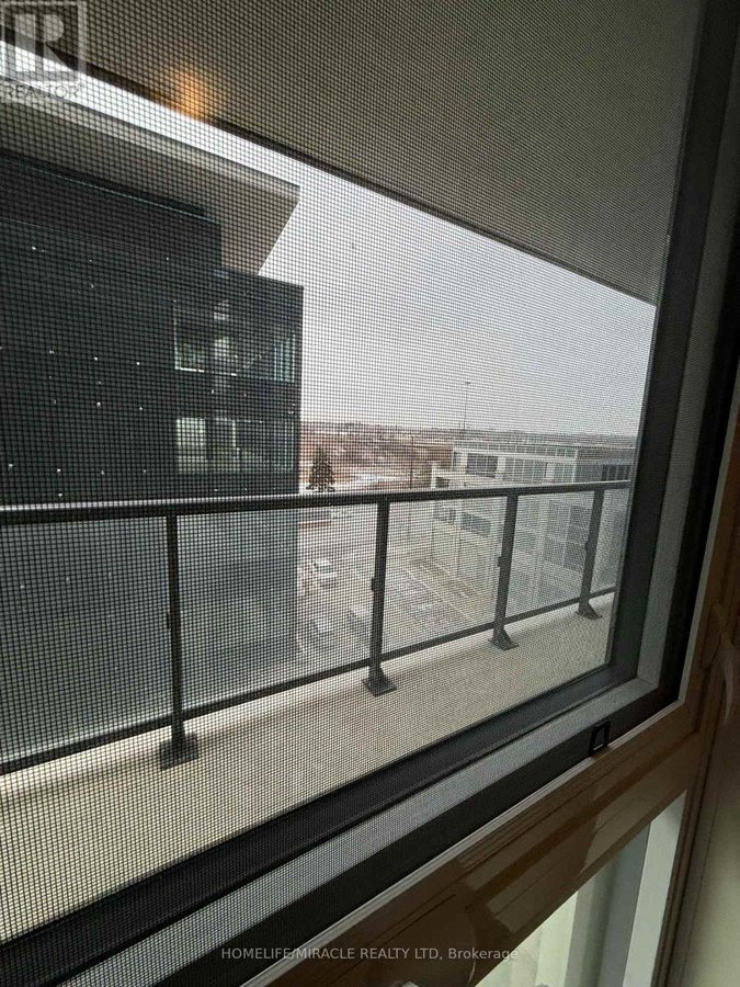 611 - 38 ANNIE CRAIG DRIVE - Photo 1
