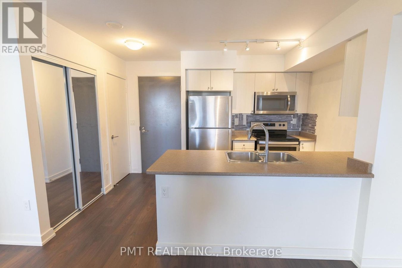 1302 - 1346 DANFORTH ROAD - Photo 3