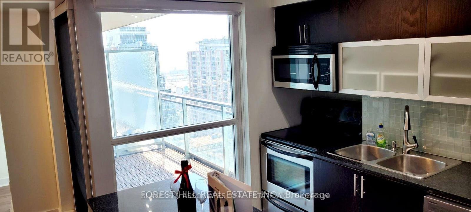 2202 - 80 WESTERN BATTERY ROAD - Photo 2