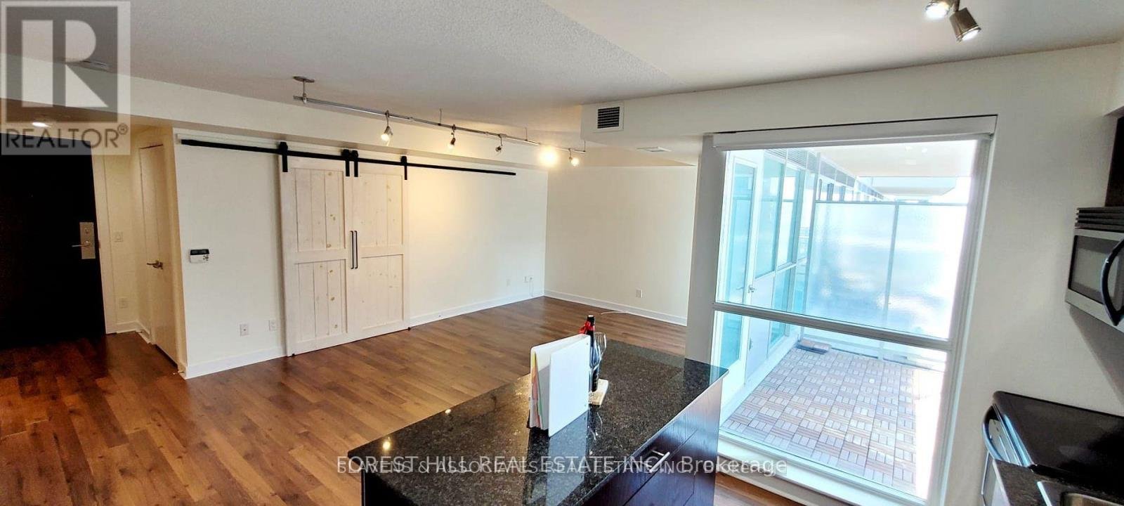 2202 - 80 WESTERN BATTERY ROAD - Photo 3