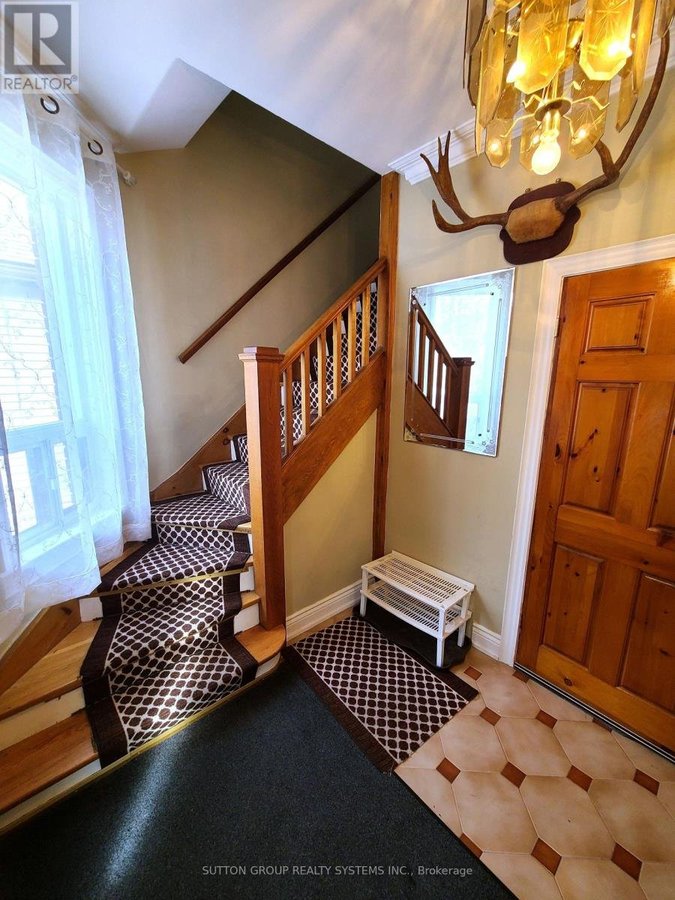 177 BROOKSIDE AVENUE - Photo 2
