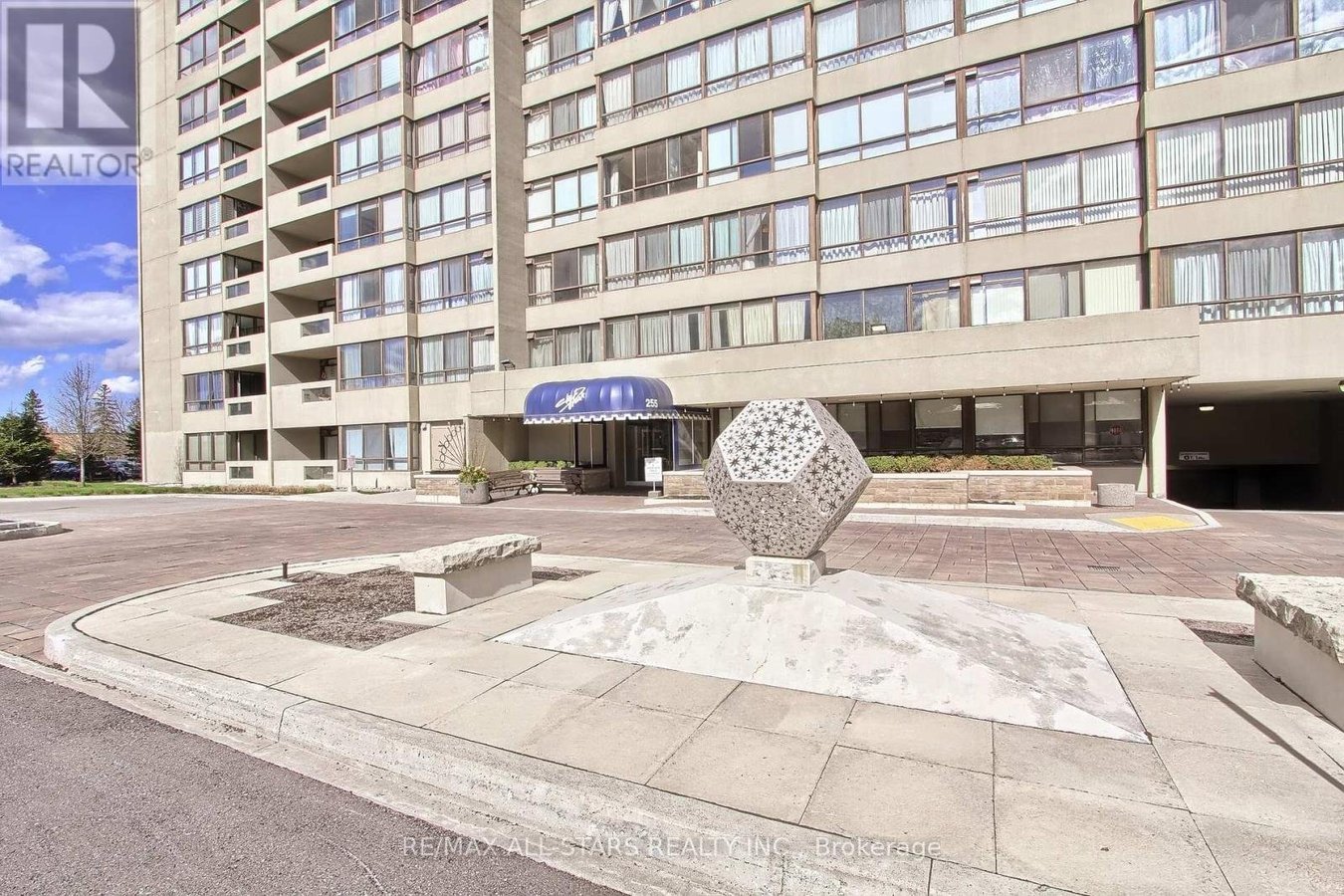 1203 - 255 BAMBURGH CIRCLE - Photo 2
