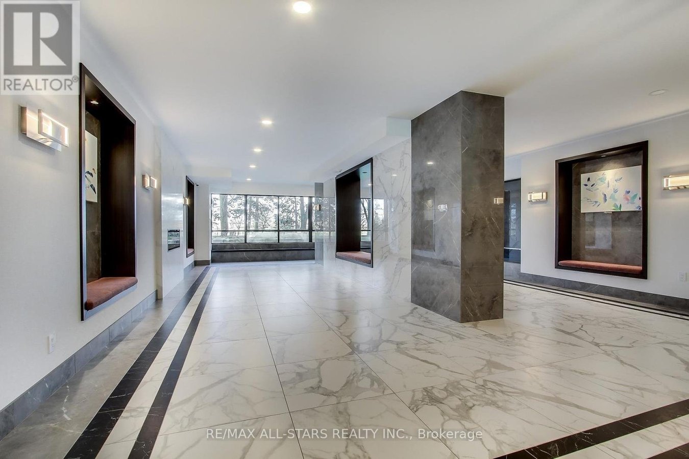 1203 - 255 BAMBURGH CIRCLE - Photo 4