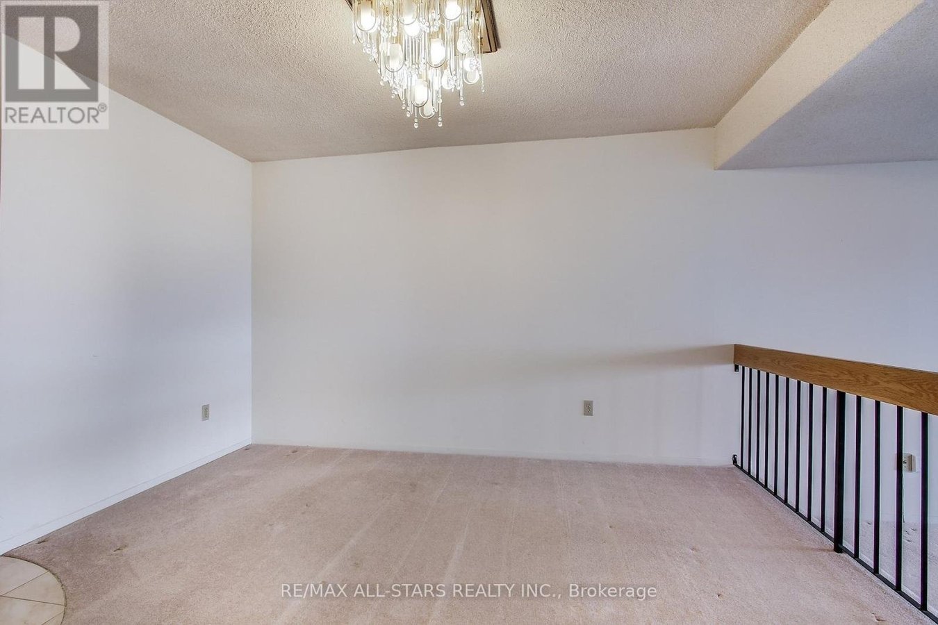 1203 - 255 BAMBURGH CIRCLE - Photo 11