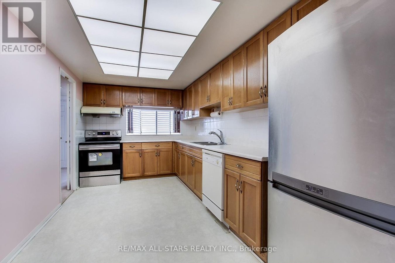 1203 - 255 BAMBURGH CIRCLE - Photo 16