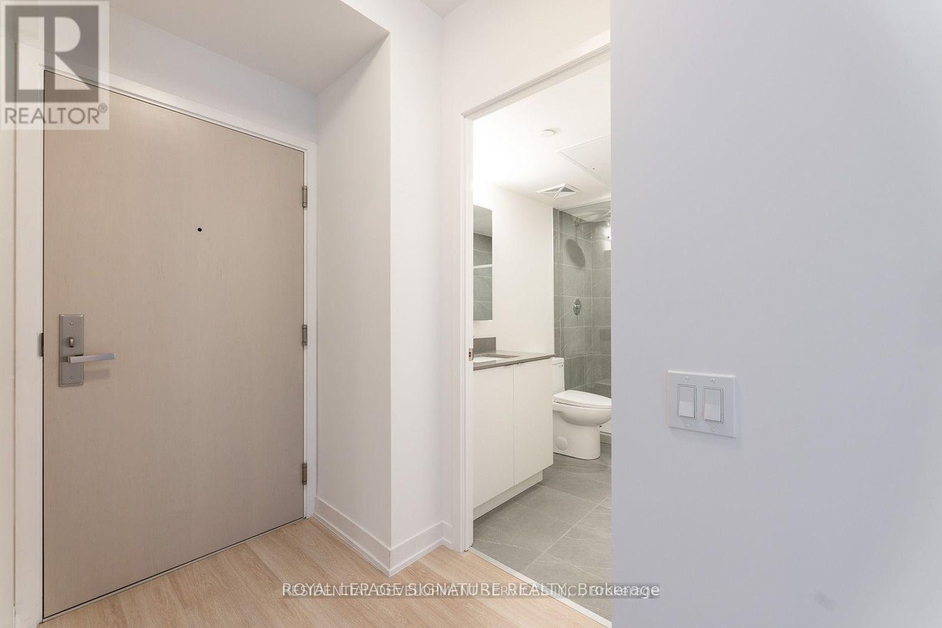 548 - 500 WILSON AVENUE - Photo 2