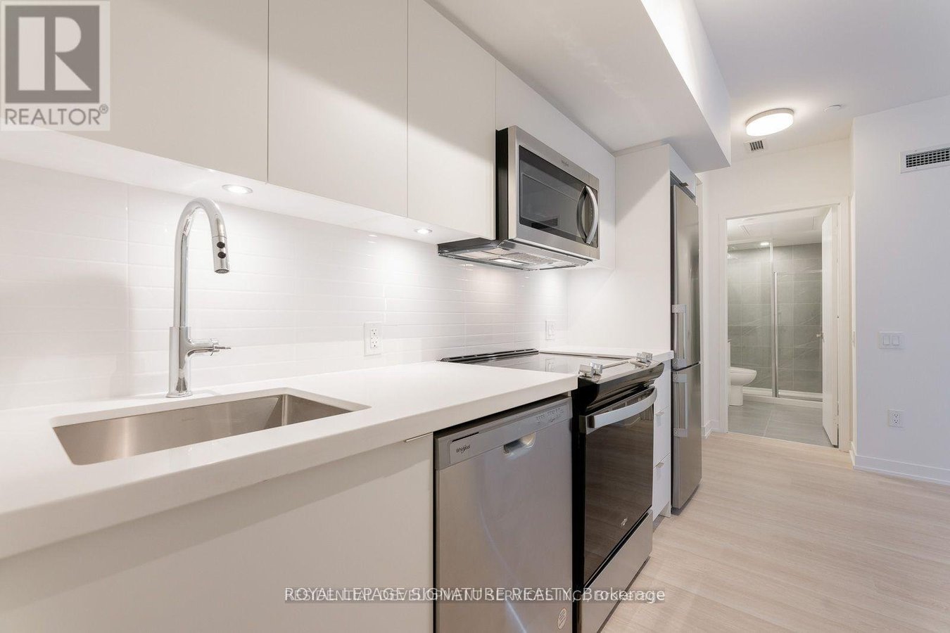 548 - 500 WILSON AVENUE - Photo 8