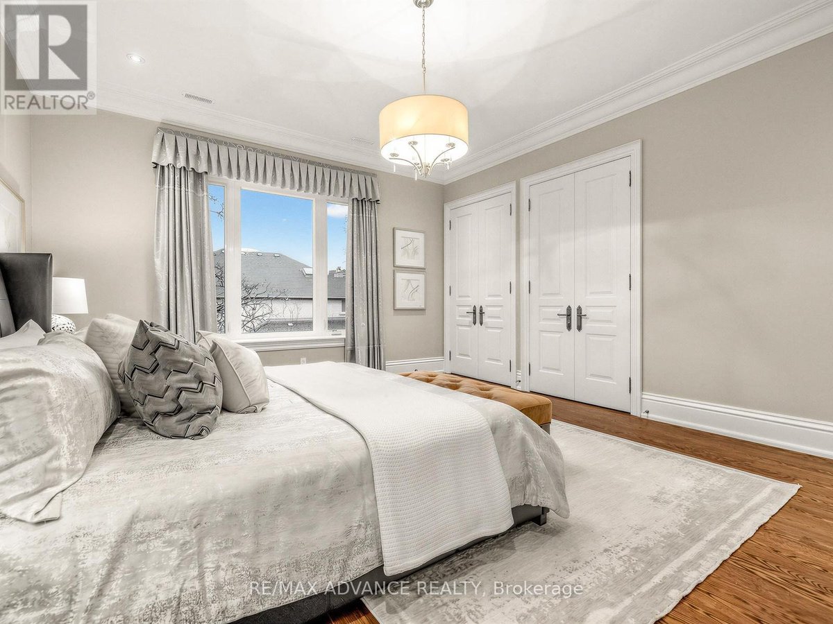 5 LLOYDMINSTER CRESCENT - Photo 33