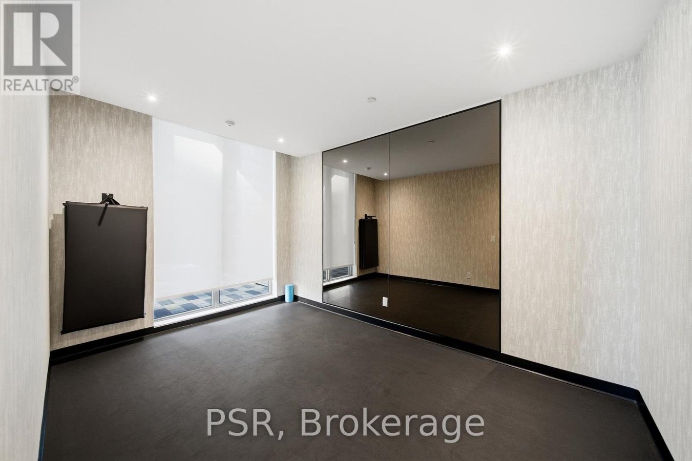 409 - 70 ORDNANCE STREET - Photo 27