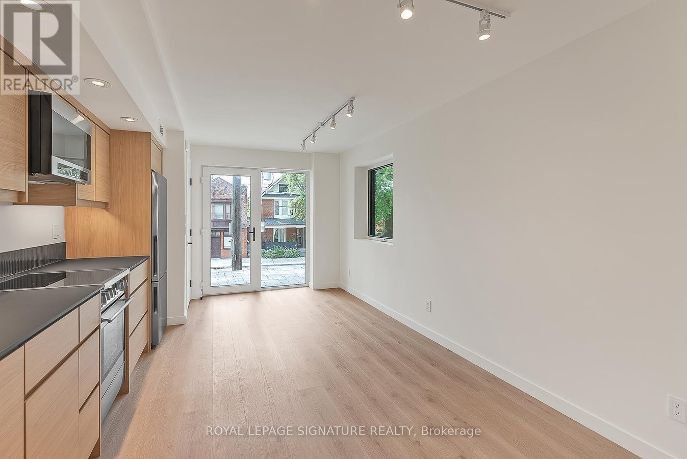 1 - 1254 DAVENPORT ROAD - Photo 3