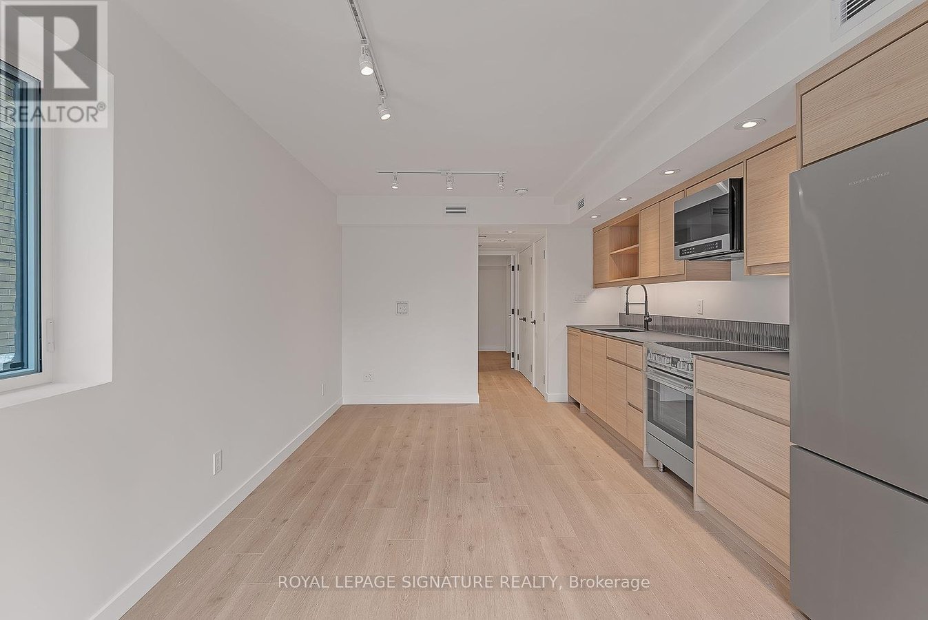 1 - 1254 DAVENPORT ROAD - Photo 4