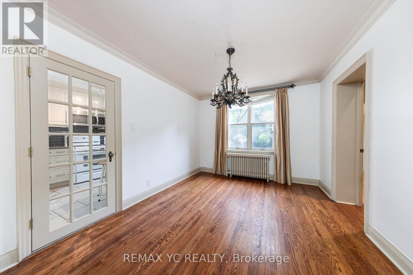 425 BROADWAY AVENUE - Photo 4