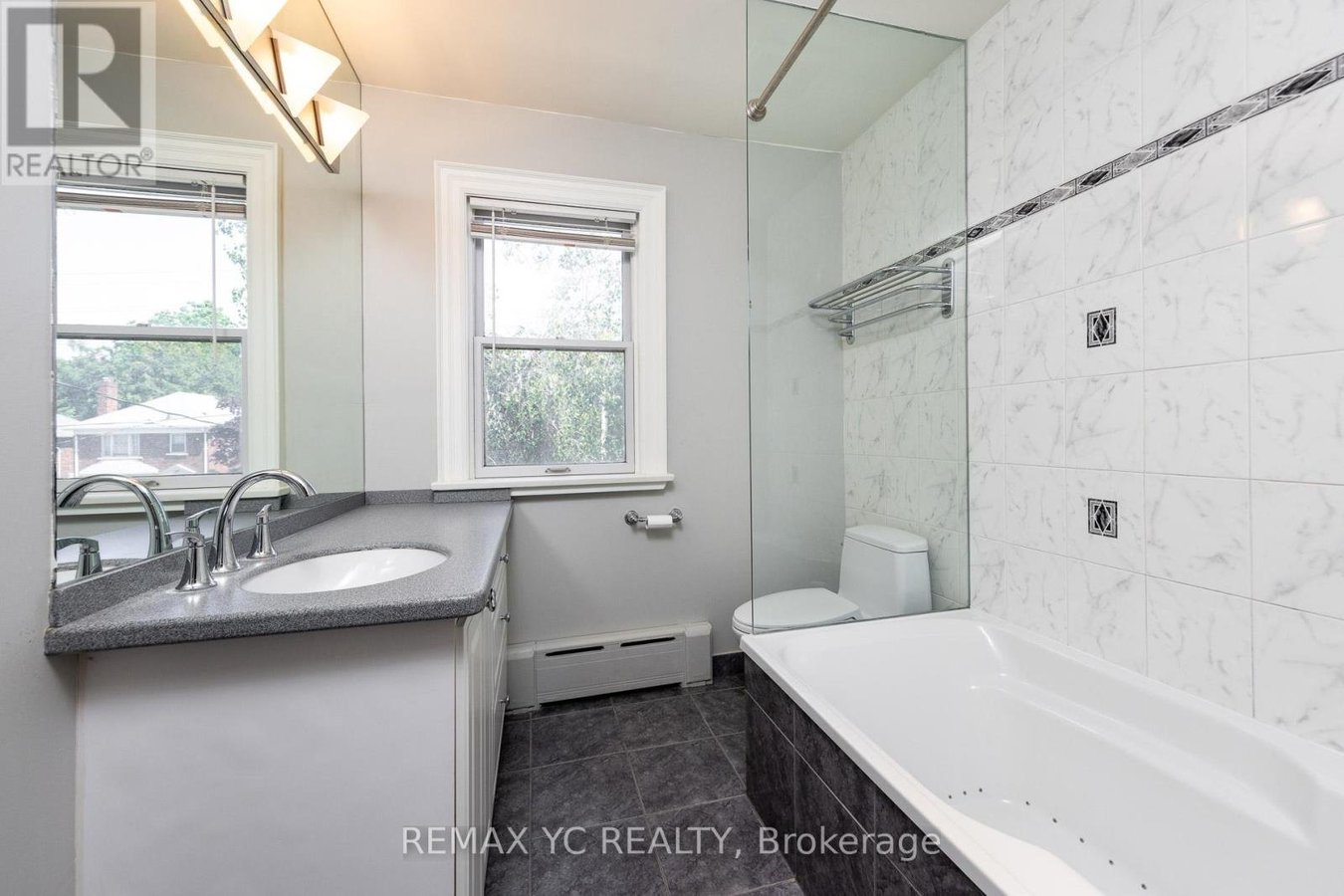 425 BROADWAY AVENUE - Photo 19