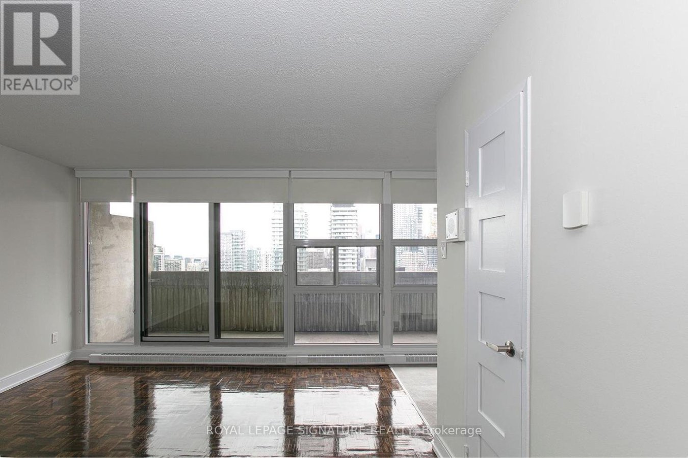203 - 33 ISABELLA STREET - Photo 1
