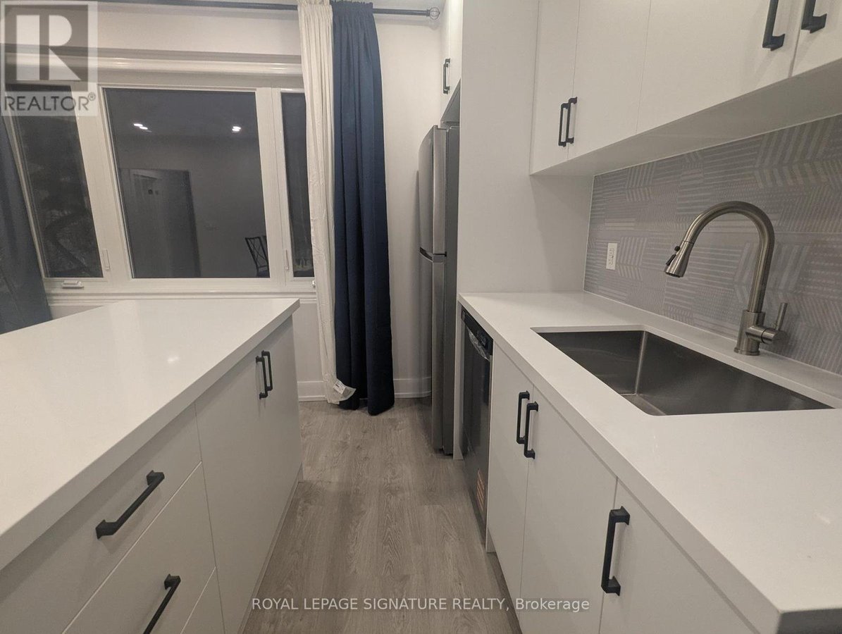 2 - 28 LEDUC DRIVE - Photo 3