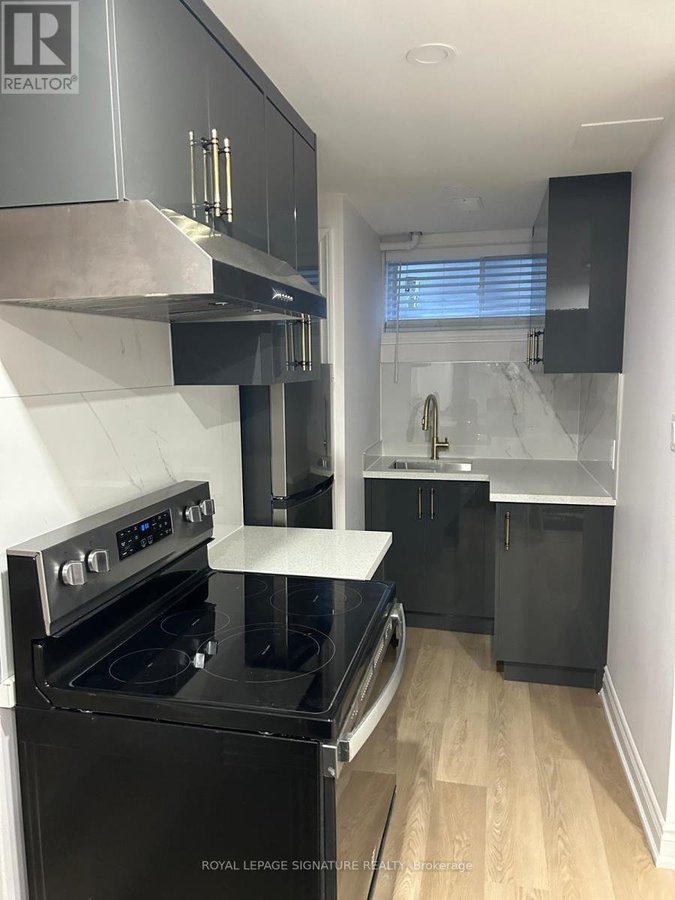 BSMT - 206 BELLAMY ROAD N - Photo 1