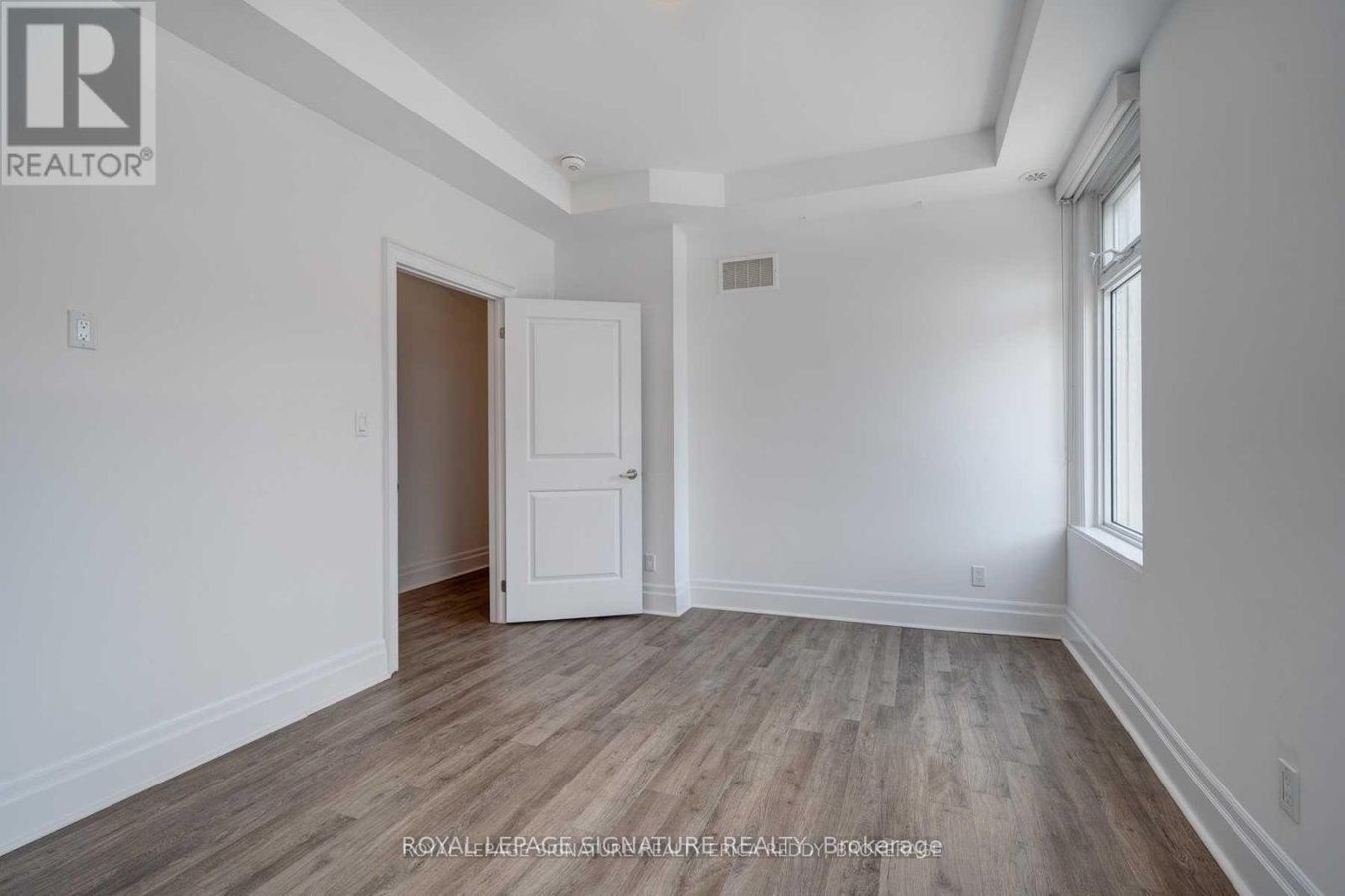 2B - 1 LANSDOWNE AVENUE - Photo 4