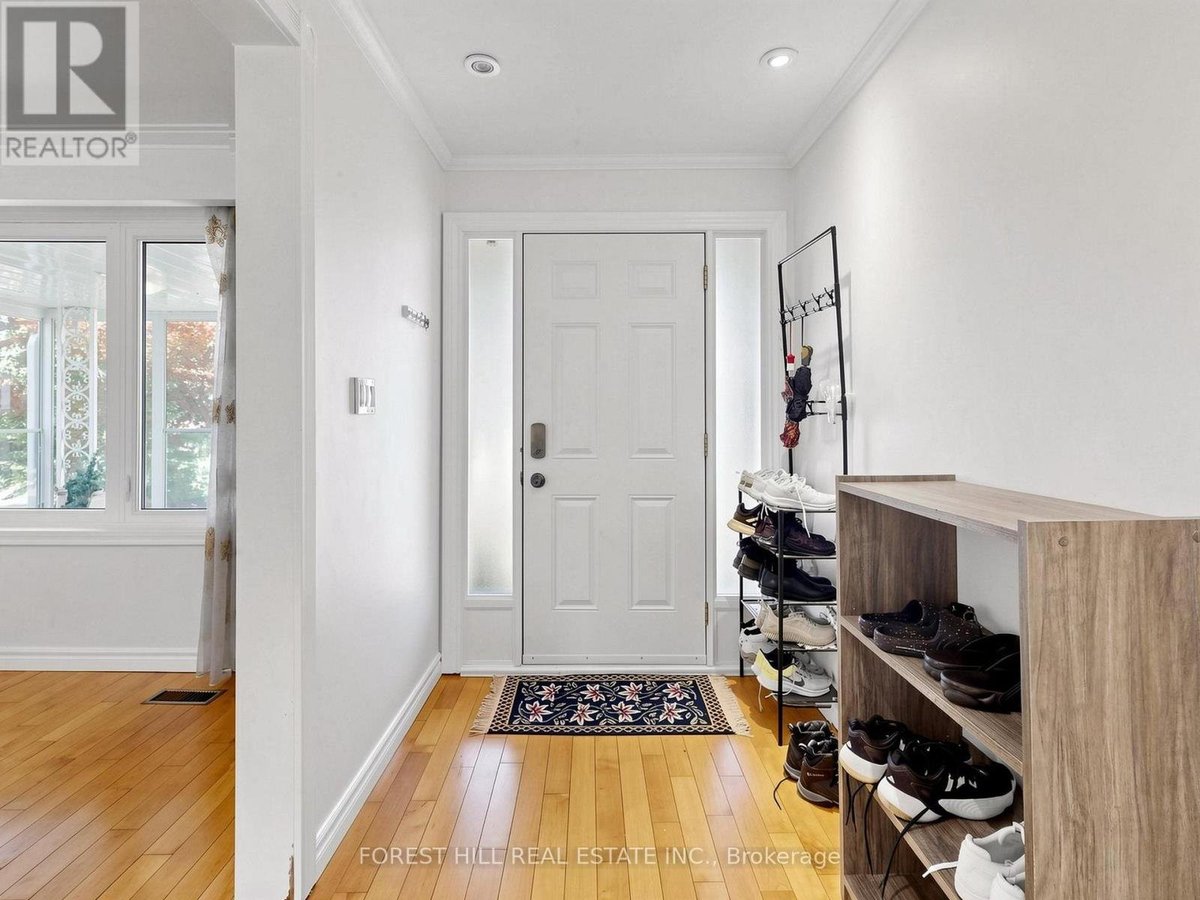 32 WYCLIFFE CRESCENT - Photo 6