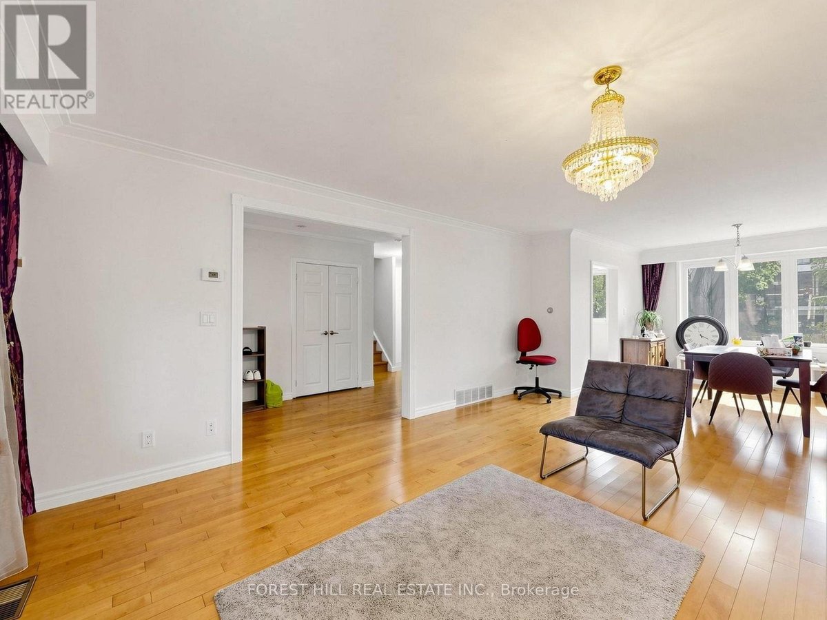 32 WYCLIFFE CRESCENT - Photo 10