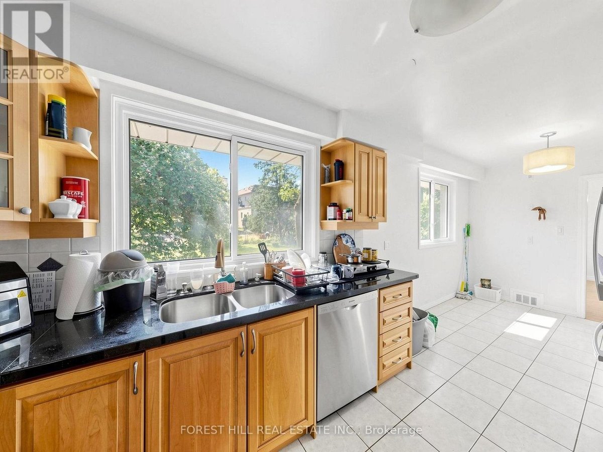 32 WYCLIFFE CRESCENT - Photo 17