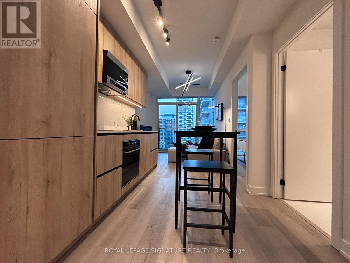 2104 - 127 BROADWAY AVENUE - Photo 4
