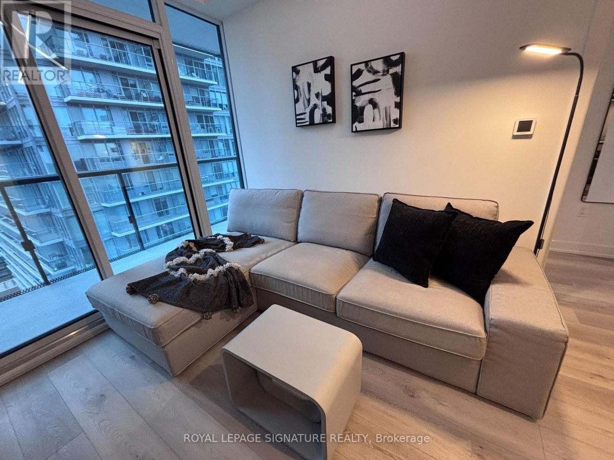 2104 - 127 BROADWAY AVENUE - Photo 15